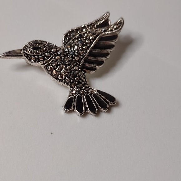 Black And Silver Tone Hummingbird Brooch - Picture 5 of 12